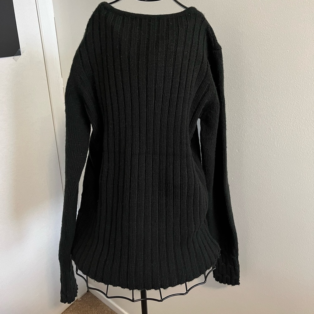 Derek Heart black sweater